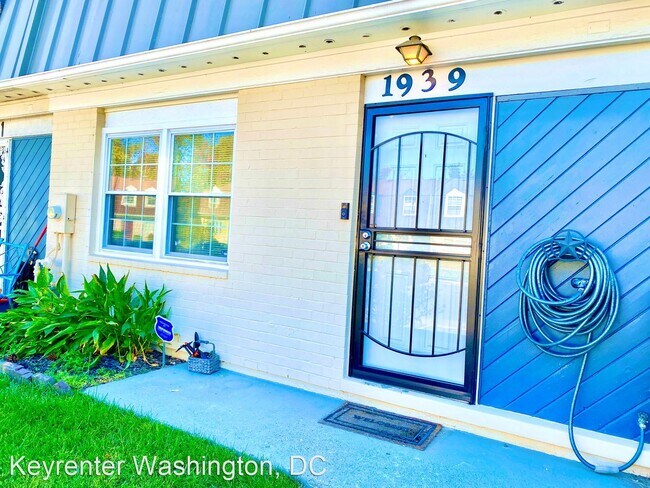 Foto del edificio - 4 br, 2 bath House - 1939 Village Green Dr