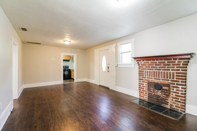 Foto del edificio - 478 W 63rd St