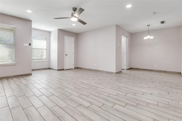 Foto del edificio - 1603 Windsong Ln