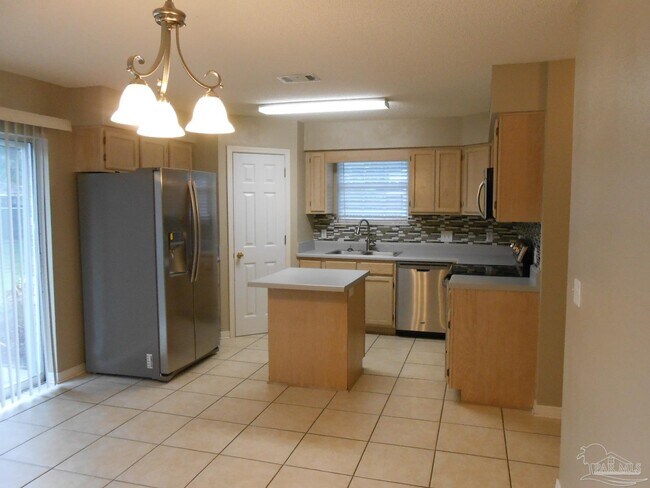 Foto del edificio - 1921 Merlin Rd