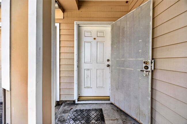 Foto del edificio - 12835 Wisteria Park Dr