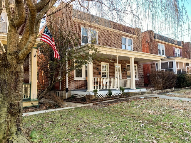 Building Photo - 730 Hamilton Rd