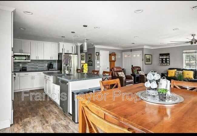 Building Photo - 32738 Lilac Rd
