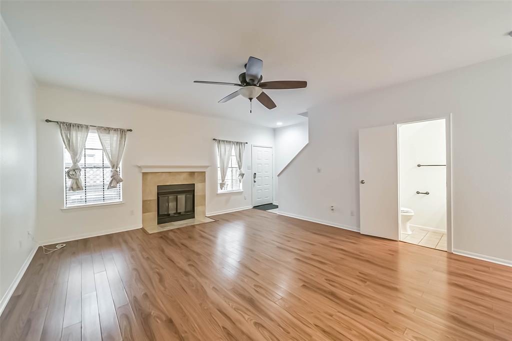 Primary Photo - 9850 Pagewood Ln