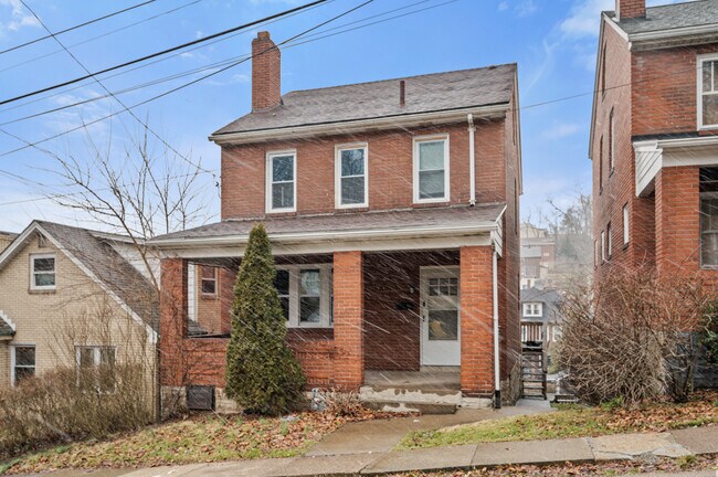 Building Photo - 139 Sumner Ave