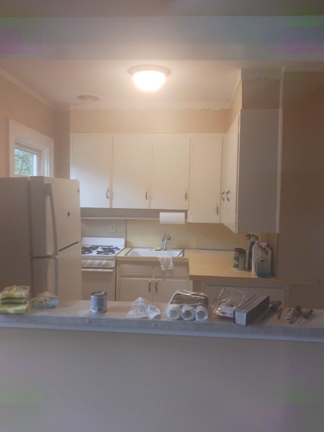 Building Photo - 2300 Plum St