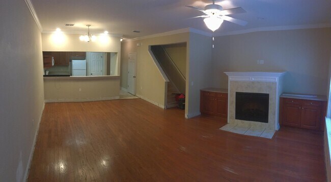 Foto del edificio - 1537 Crescent Hills Dr