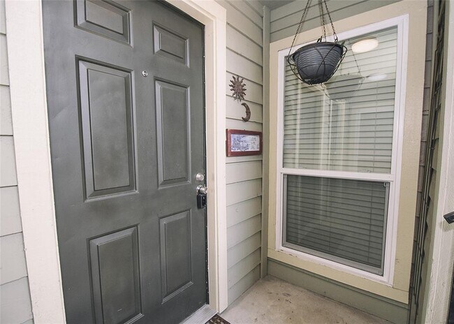 Foto del edificio - 18800 Egret Bay Blvd