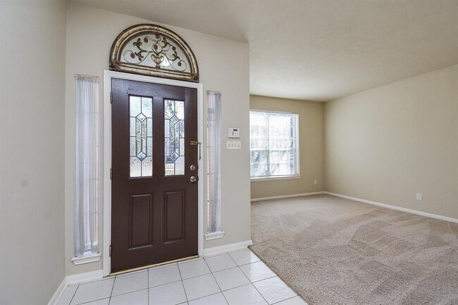 Building Photo - 14922 Wynbourn Way