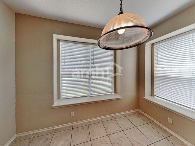 Foto del edificio - 12139 Karnes Way
