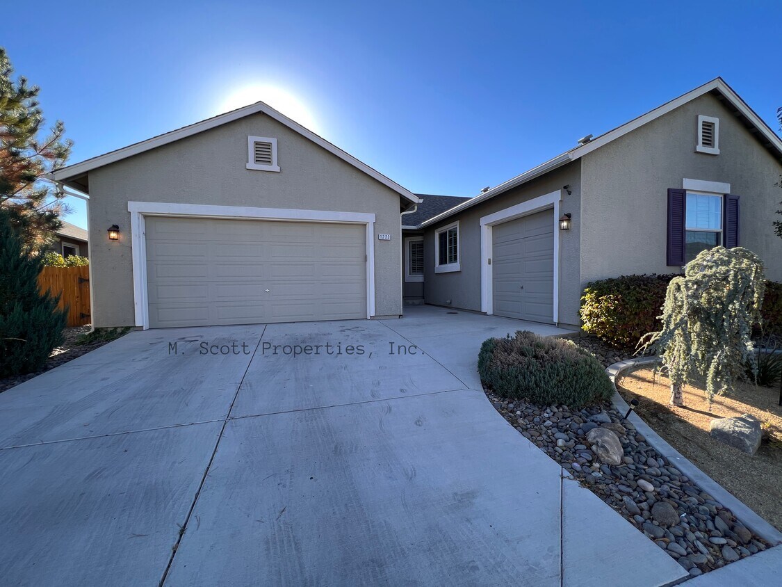 Primary Photo - 1223 Lasso Ln