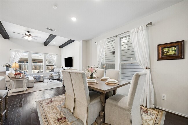Foto del edificio - 4026 Delta Rose St