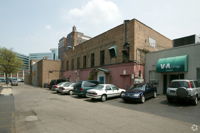 Building Photo - Lofts at Kalamazoo City Centre