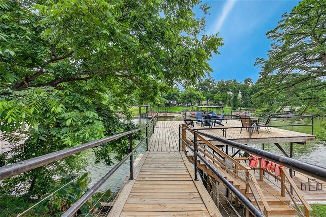 Building Photo - 644 Cypress Ridge Rd