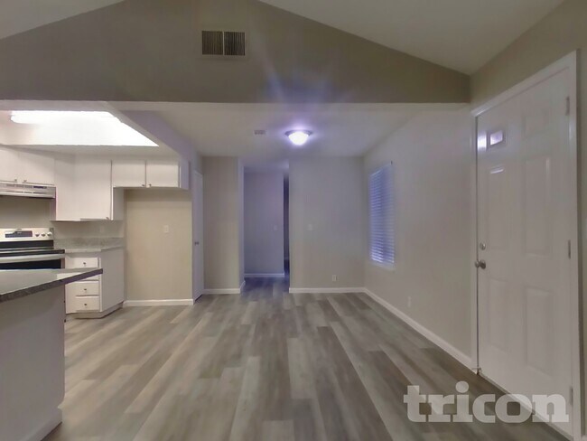 Foto del edificio - 516 Asbury Ln