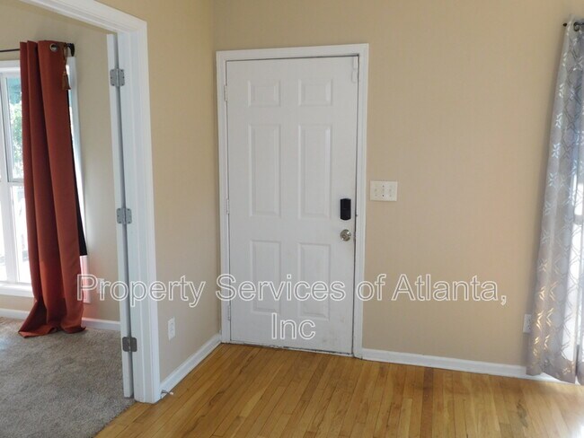 Foto del edificio - 1005 Linam Ave SE