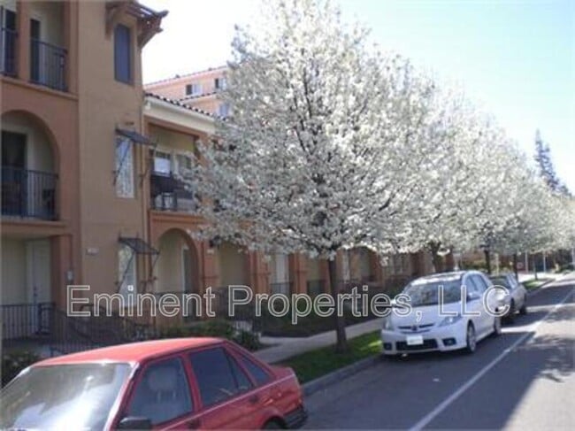 Photo - 2031 Sonador Commons House