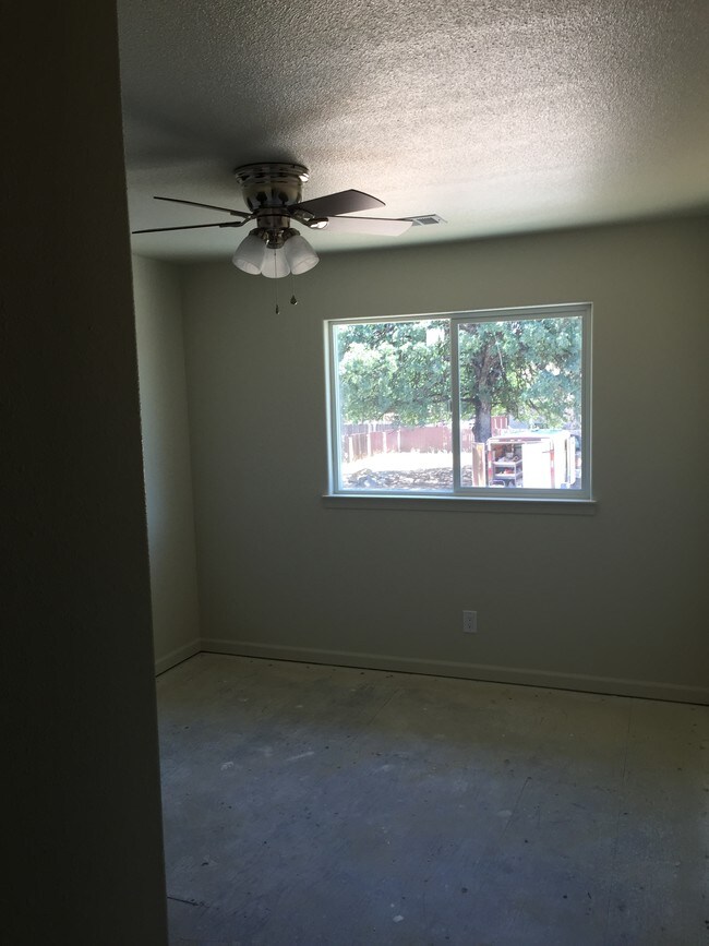 Foto del interior - 1451 Mishka Ct