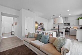 Building Photo - 5324 Remington Dr