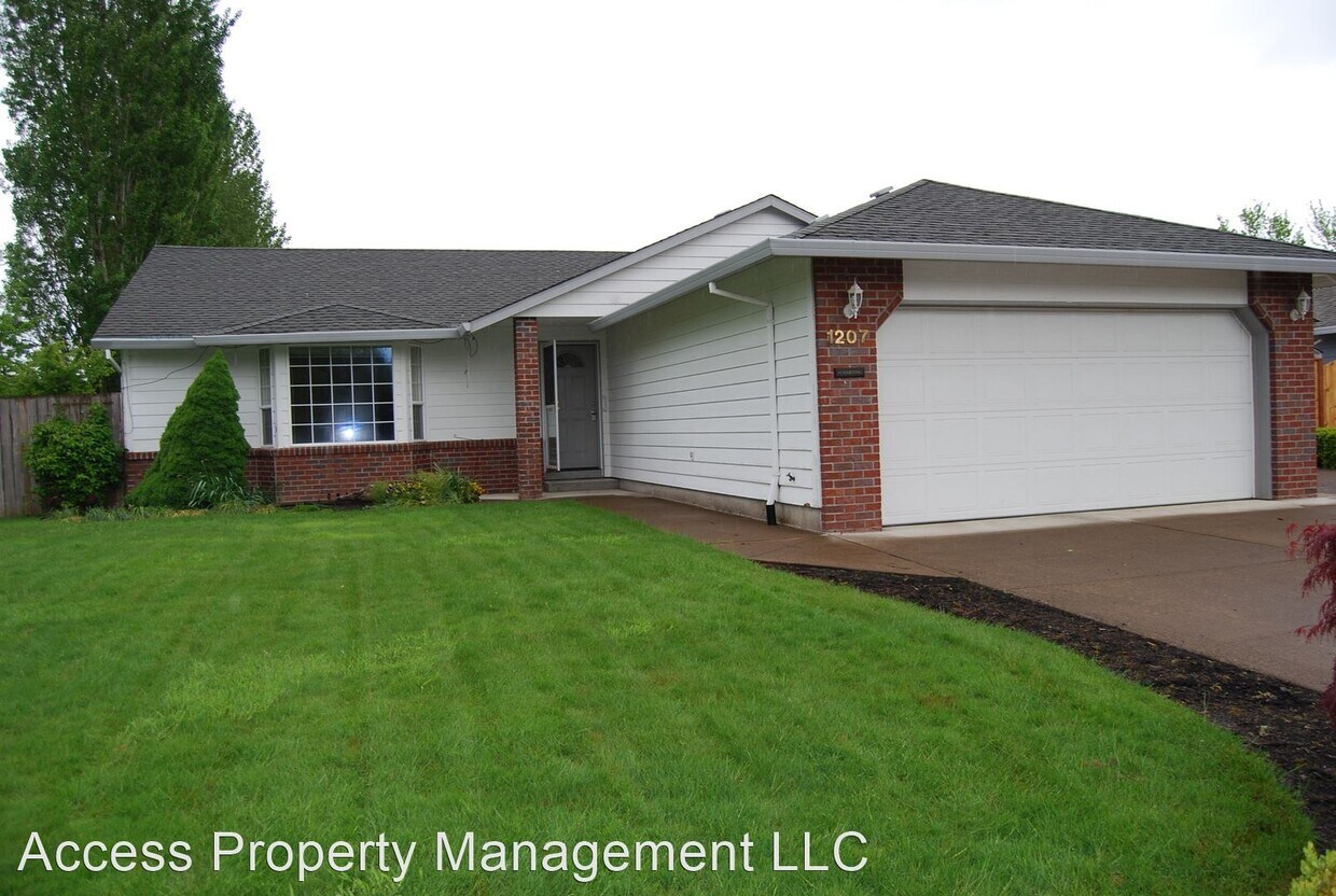 Primary Photo - 3 br, 2 bath House - 1207 SW Patricia St