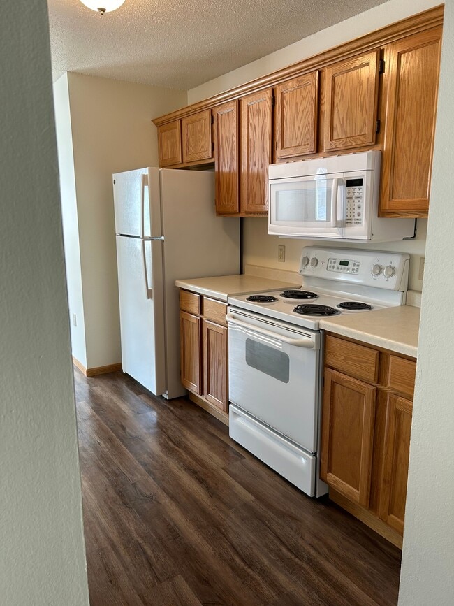 Building Photo - Mark Ave Townhomes