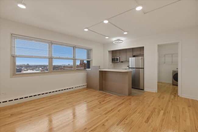 Foto del edificio - 5630 N Sheridan Rd