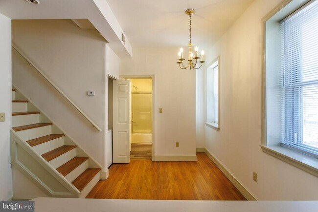 Foto del edificio - 2331 N 58th St