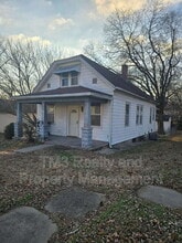 Building Photo - 819 N 9th St