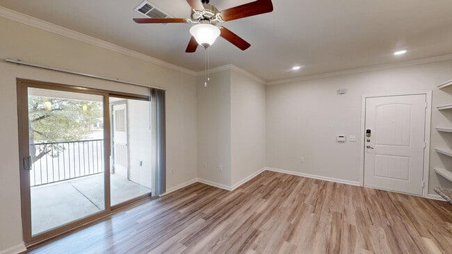 Interior Photo - Estancia Villas