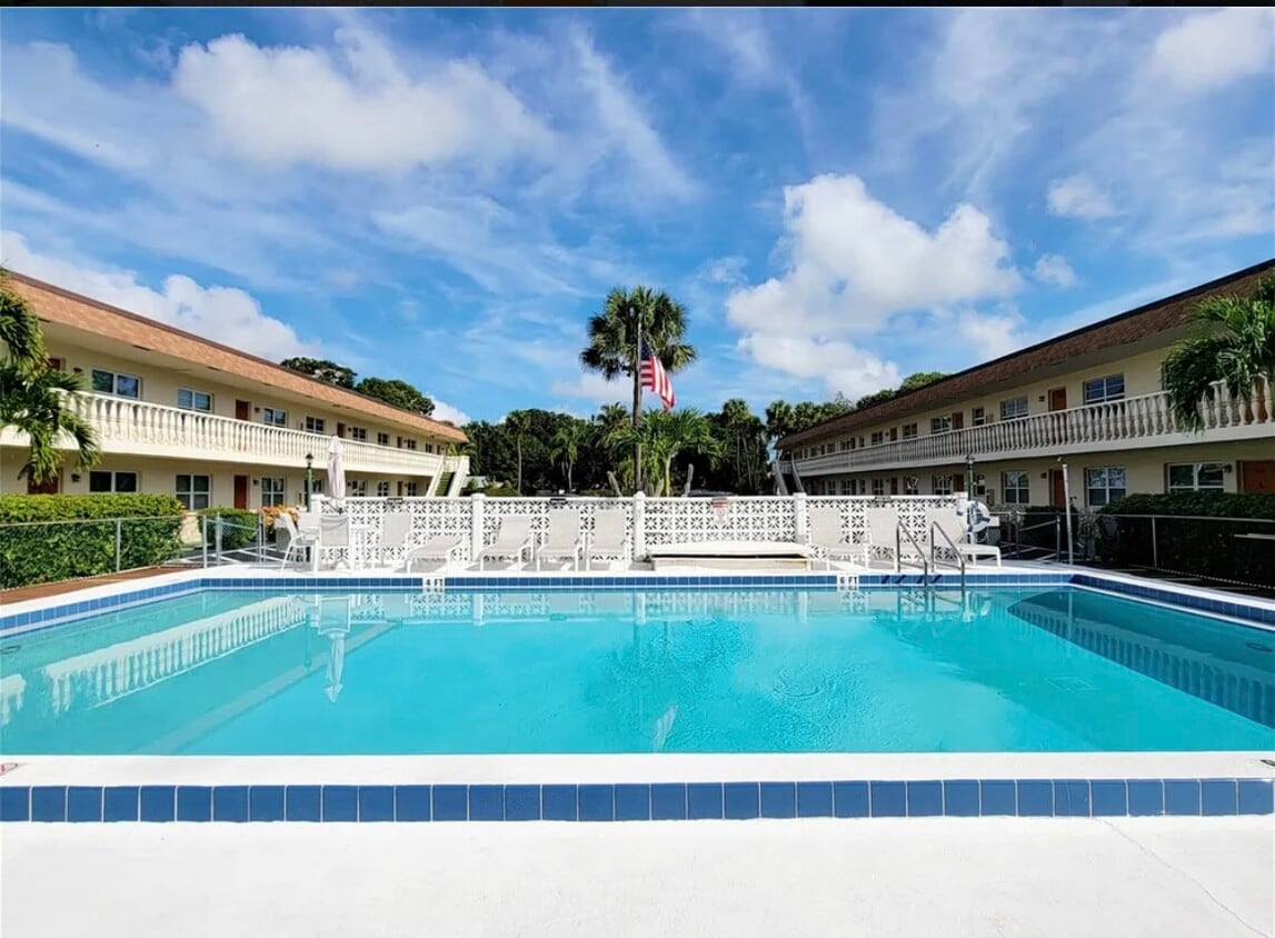 Photo - 923 22nd Pl (Vero Beach, FL)