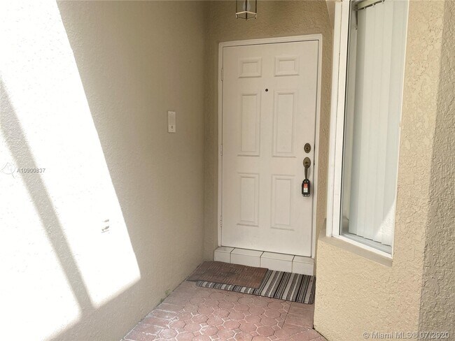 Foto del edificio - 10256 NW 52nd Ln