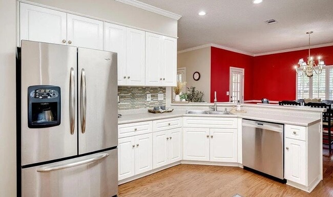 Foto del edificio - 3106 Clarendon Ct