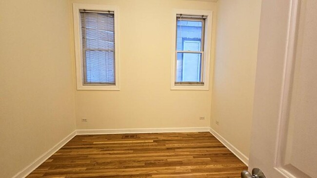 Foto del edificio - 2 bedroom in Chicago IL 60622