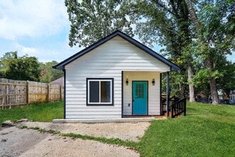 Building Photo - 2359 Beecher Rd SW