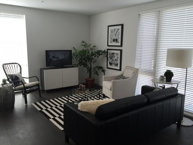 Interior Photo - King Street Lofts