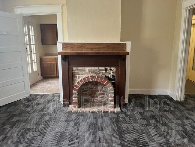 Building Photo - 7 Allard Blvd