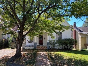 Building Photo - 2069 Vinton Ave