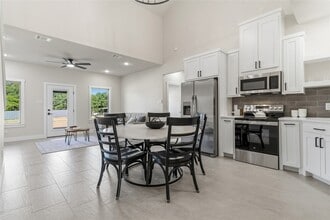 Building Photo - 1003 Agua Escondida Ct