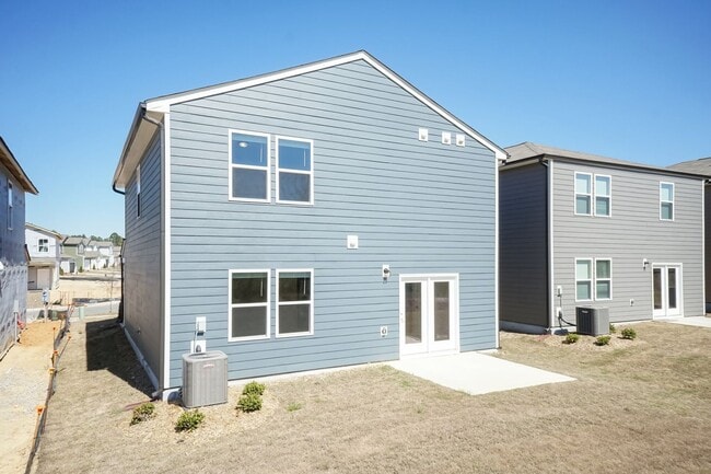 Foto del edificio - Three Bedroom Home!