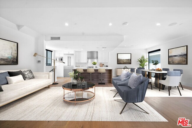 Foto del edificio - 733 N Gramercy Pl