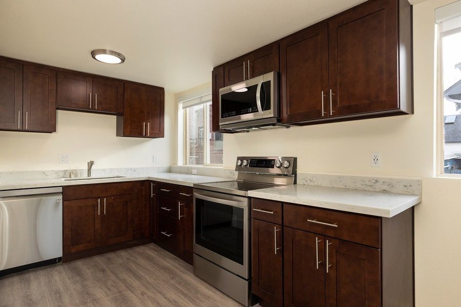 Foto principal - 5810 26th Ave NW