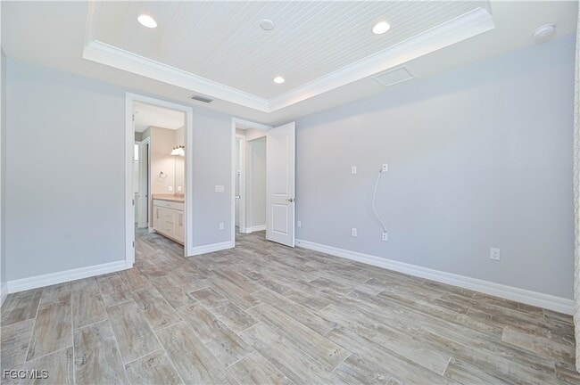 Building Photo - 14589 Laguna Dr