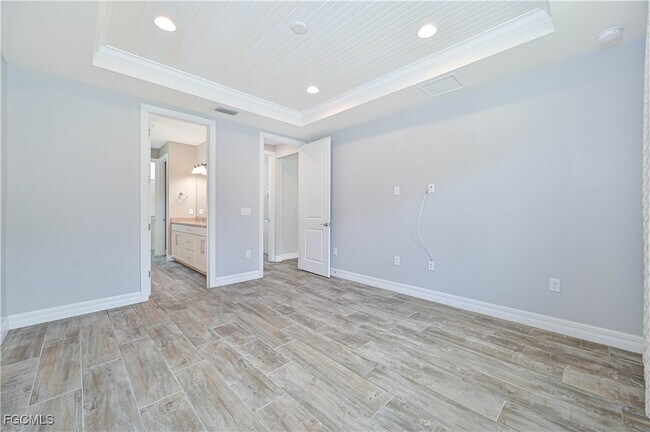 Foto del edificio - 14589 Laguna Dr