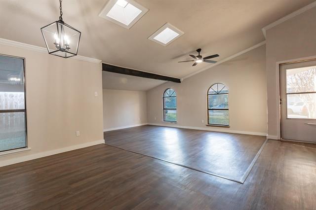 Foto del edificio - 5220 Pruitt Dr