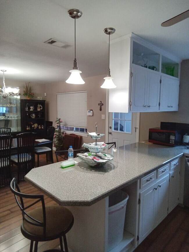 Foto del edificio - ***Broadmoor / Anderson Island Area***