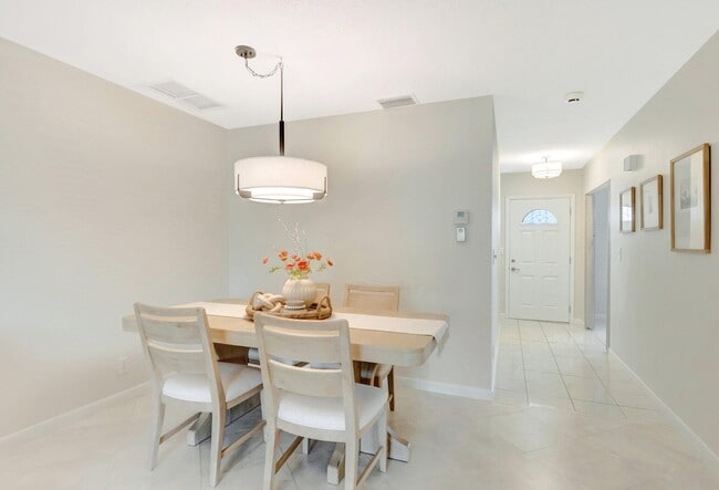Building Photo - 20909 Sedgewick Dr