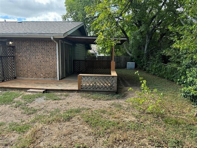 Foto del edificio - 10622 Golden Quail Dr