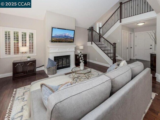 Foto del edificio - 3666 Silver Oak Pl