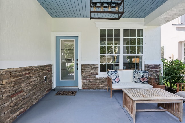 Foto del edificio - 100 Princess Dr