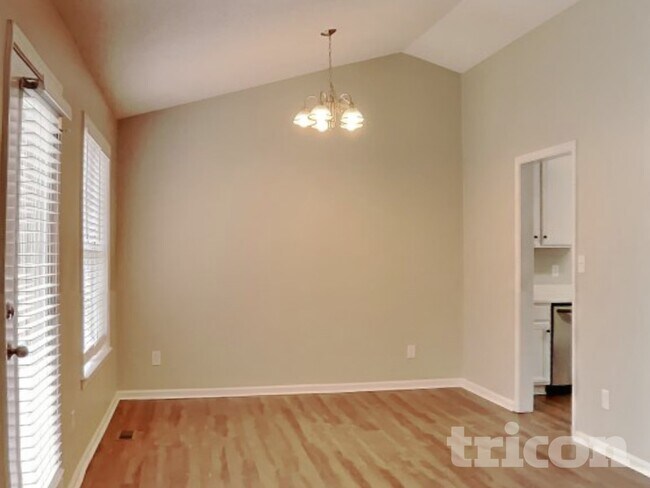 Foto del edificio - 69 Gray Ghost St